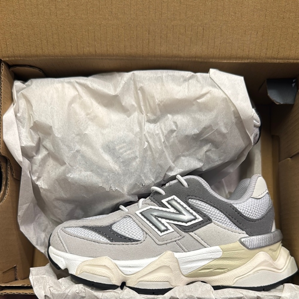 SOLD:New Balance Gray and Cream Athletic Shoes